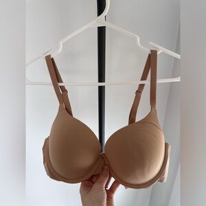 Victoria's Secret t-shirt Push Up Full Coverage Nude Bra